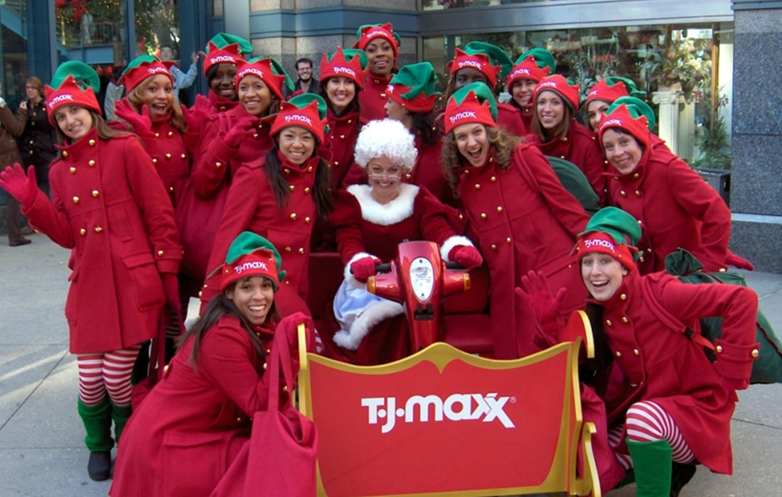 Experiential Holiday Marketing Ideas Pop-Up Guerrilla Marketing Mobile Tour